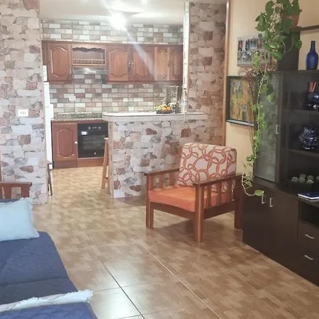 Casa Carolina Y Roger Hébergement de vacances Tazacorte