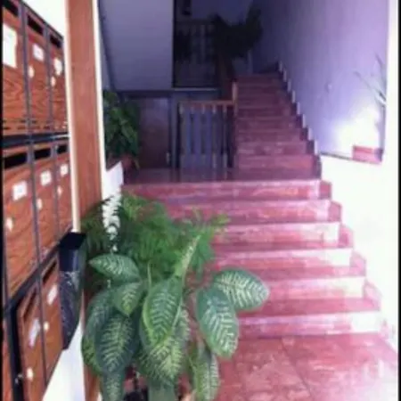 Casa Carolina Y Roger * 塔扎克蒂